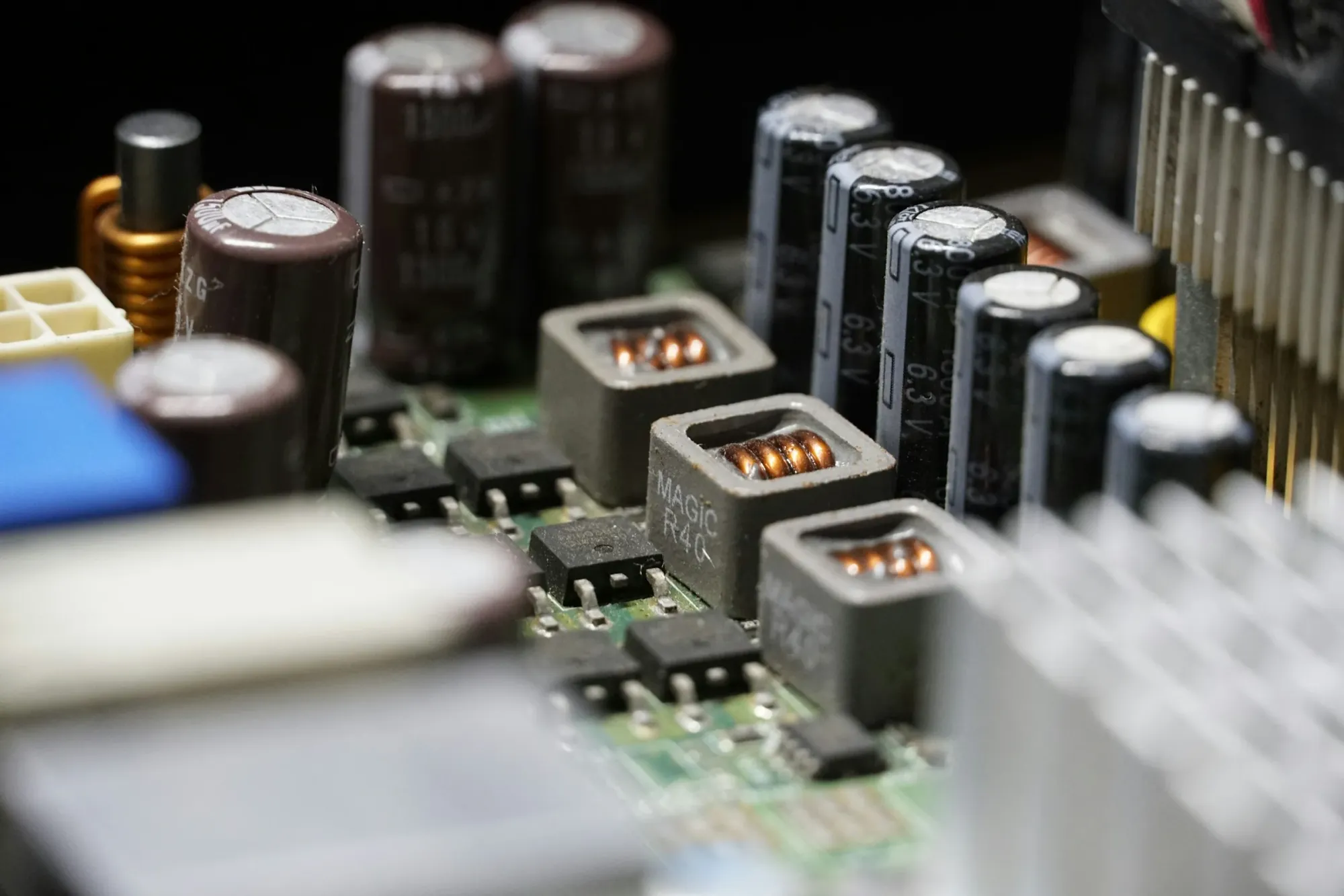 Upgrading the motherboard, adventures in raid